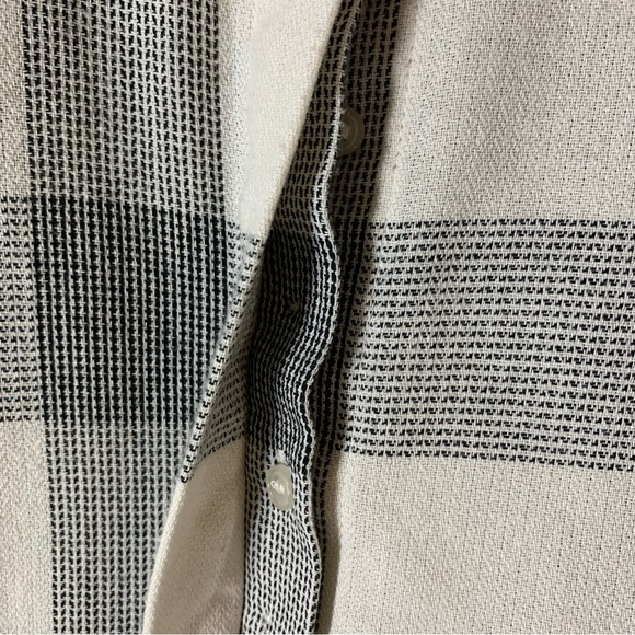 2/$35 Lane Bryant Plaid Bell Ruffle Sleeve Blouse Tunic - Picture 5 of 13